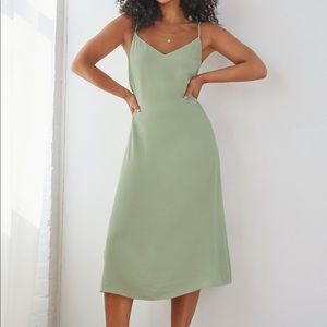 Wilfred Whirlwind dress in light pistachio colour